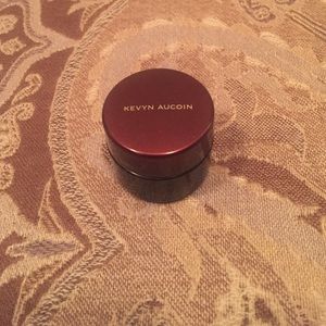 Kevyn Aucion The Sensual Skin Enhancer