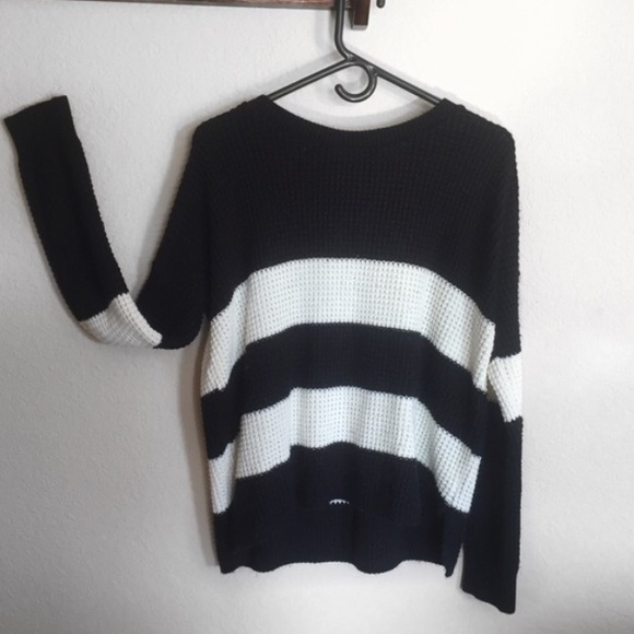 Forever 21 Striped Sweater - Picture 3 of 3