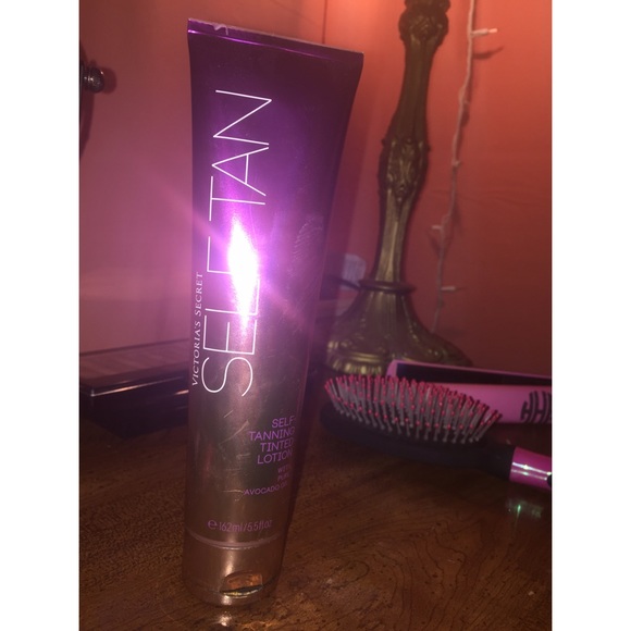 VS self tanner