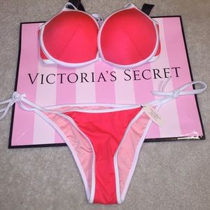 ✳️SALE✳️ TOP&BOTTOM Hottie Halter & String Bottom!