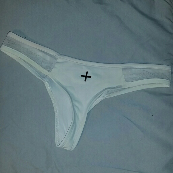 Coulbourne white mesh bottoms
