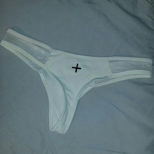 Coulbourne white mesh bottoms