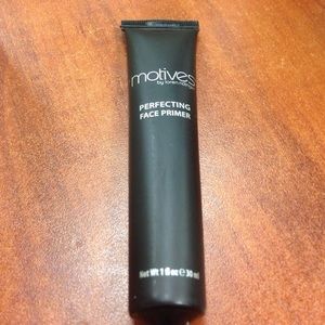Luxurious Complexion Perfection Face Primer