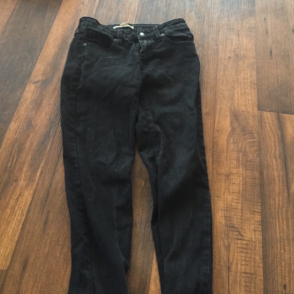 black skinny jeans