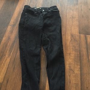 black skinny jeans