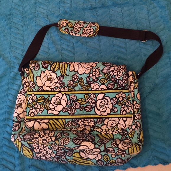 Vera Bradley Cross Body Messenger Bag,retired