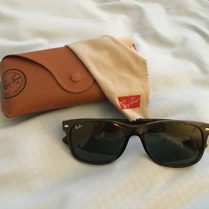 Ray Ban Wayfarer Sunglasses