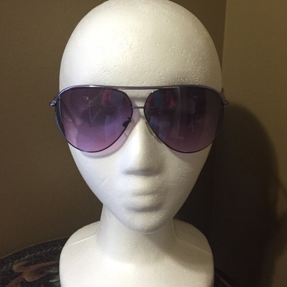 Colors in optic purple aviators - Picture 1 of 3
