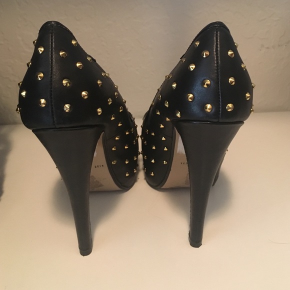 Top shop gold studded pumps - Picture 3 of 3