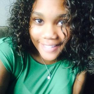 Meet your Posher, Brittney