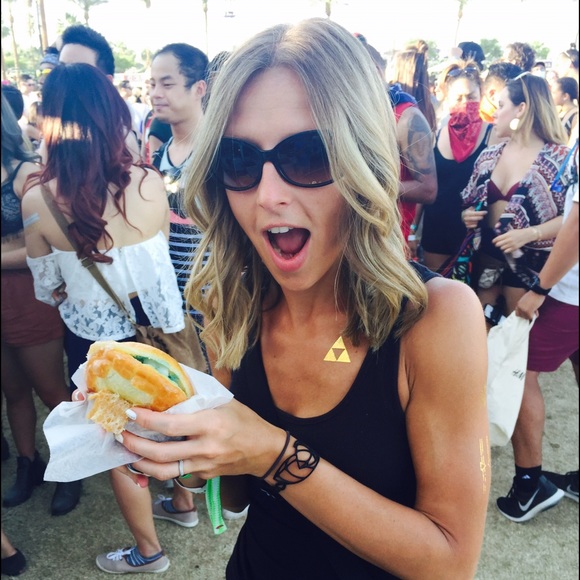 Meet your Posher, J! - Picture 2 of 3