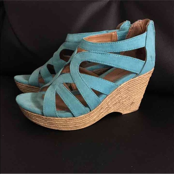 Turqoise Spring Wedges - Picture 3 of 4