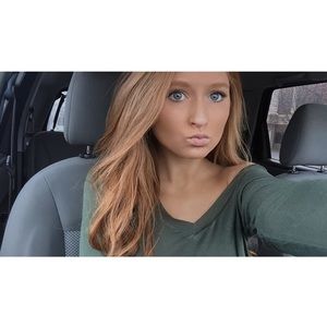 Meet your Posher, Kelsey