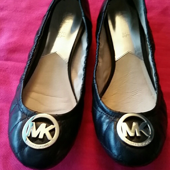 Michael kors black leather quilted ballet flats.