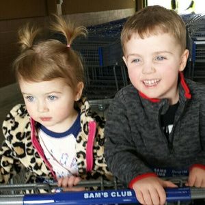 Meet your Posher, Caitlin