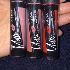 LA Girl matte flat finish pigment gloss