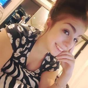 Meet your Posher, Christina