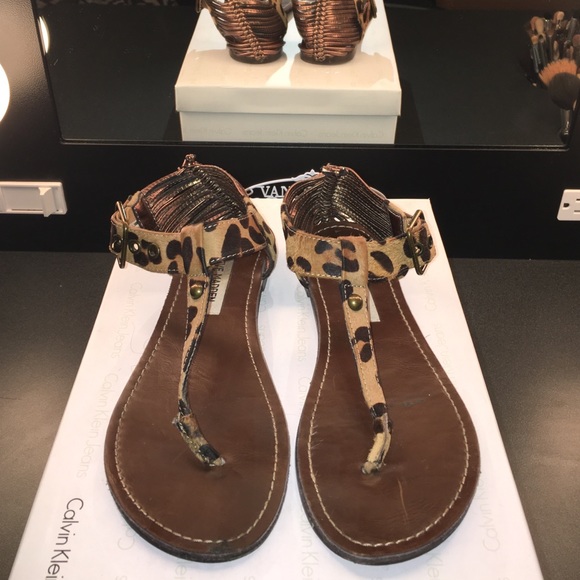 Steve Madden sandals 🐱