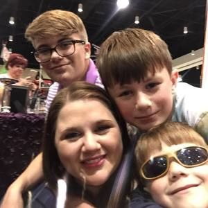 Meet your Posher, Amber