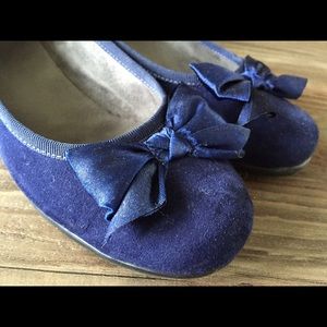 AEROSOLES flat shoes