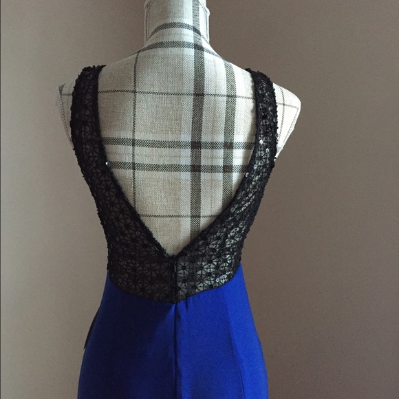 🆕🆕CACHE formal gown. - Picture 3 of 4