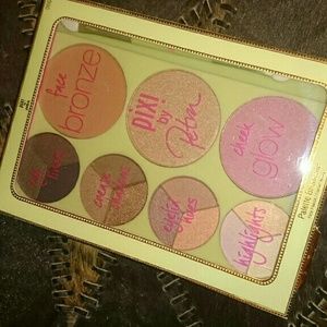 Pixi face pallet