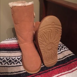 Uggs (counterfeit)