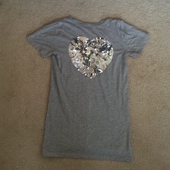 VICTORIAS SECRET/ PINK Gray sequined Vneck