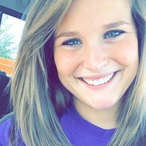 Meet your Posher, Mikayla