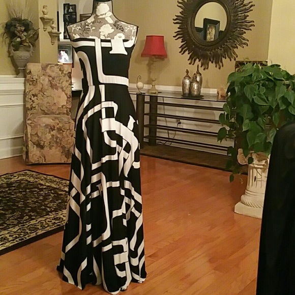 Elan Beach Strapless Maxi Dress