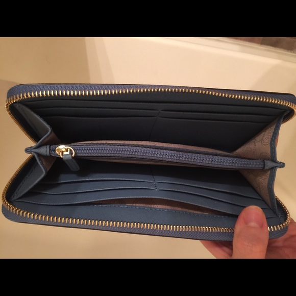 Michael kors wallet bran new! - Picture 2 of 3