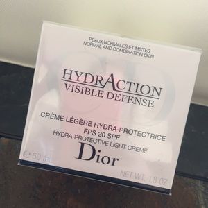 Dior Hydra-Protective Light Creme SPF 20
