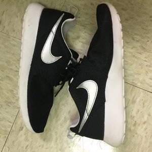 Nike Roshes