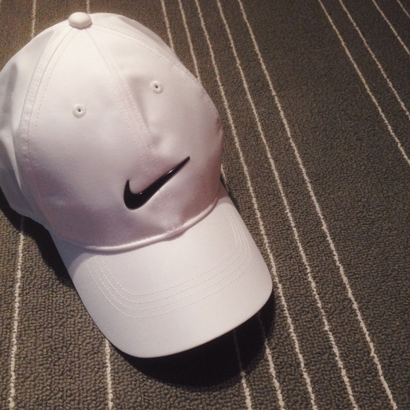 White Nike Swoosh Hat