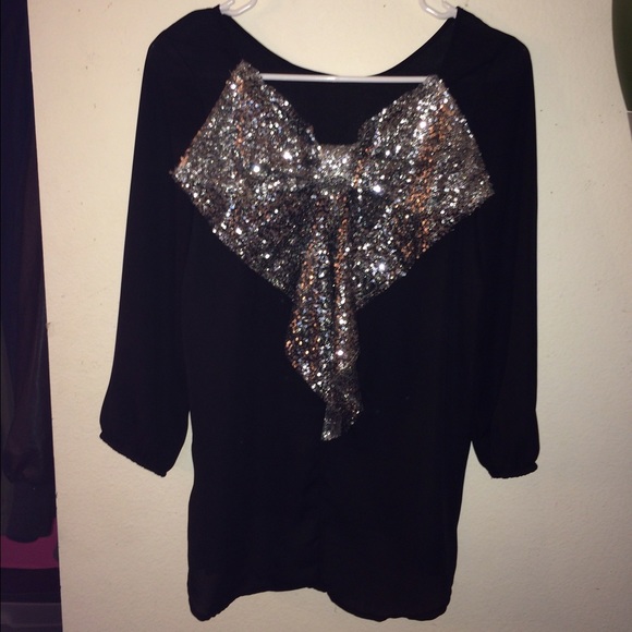 Sequin bow top