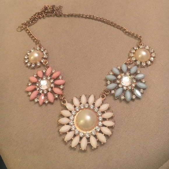 Floral necklace