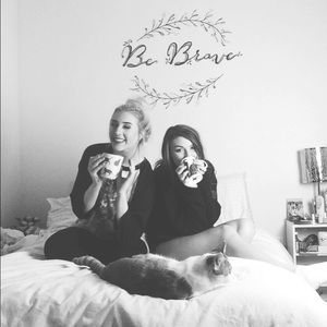 Meet your Posher, Anna & ali