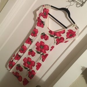 Cream and red flowered dress ❤️