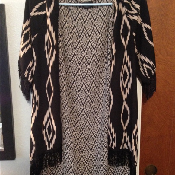 Rue 21 cardigan - Picture 1 of 1