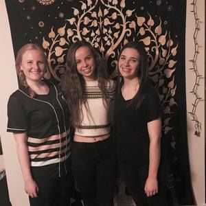 Meet your Posher, Carla