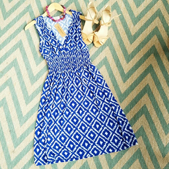 ✔✔SOLD!!! Blue Ikat dress✔✔ - Picture 2 of 3
