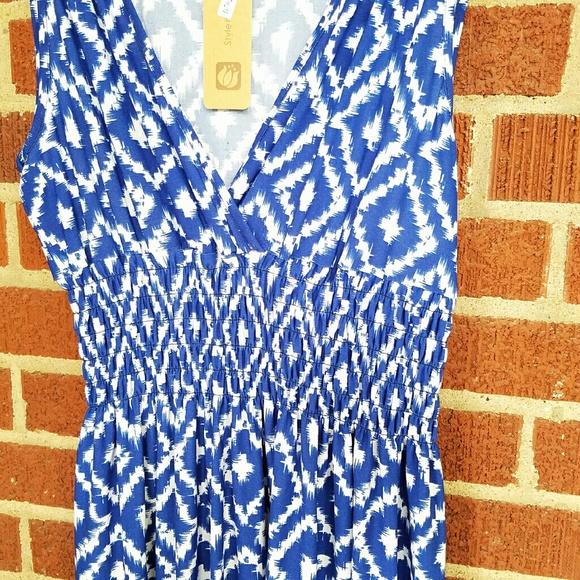 ✔✔SOLD!!! Blue Ikat dress✔✔ - Picture 3 of 3