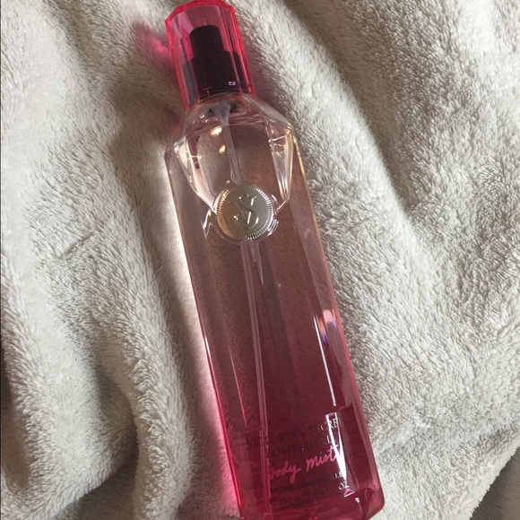 Victoria Secret bombshell body mist New