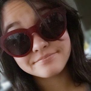 Meet your Posher, Sophia