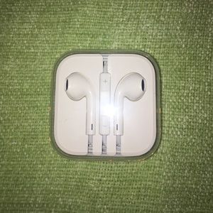 ON HOLD!! New Apple ear buds
