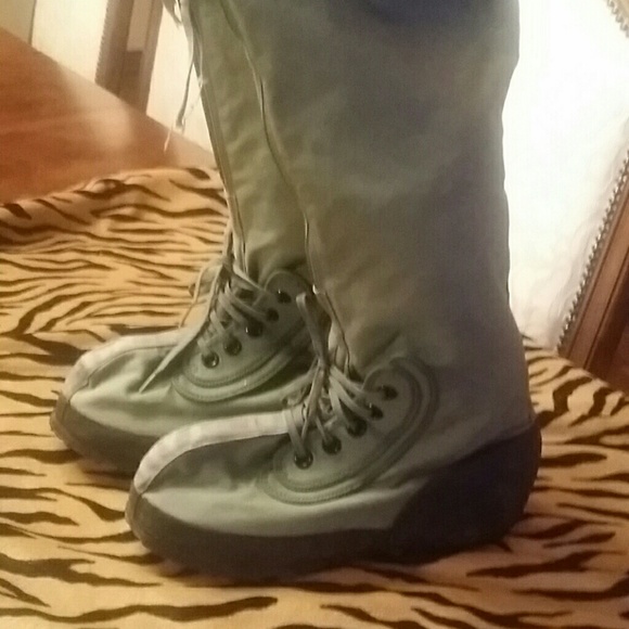 FINAL SALE! MILITARY STYLE BOOTS MADE IN U.S.A. SLIGHTLY GENTLY  USED.