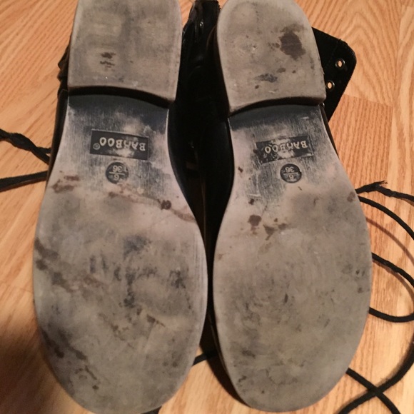 Black tall combat boots. Size 6. - Picture 2 of 4