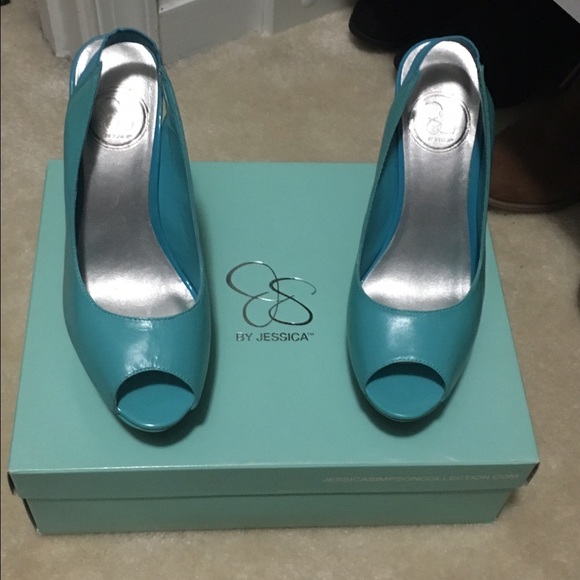 Jessica Simpson shoes! - Picture 1 of 3