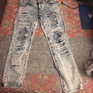 Distressed  jeans 😍👖👖👖