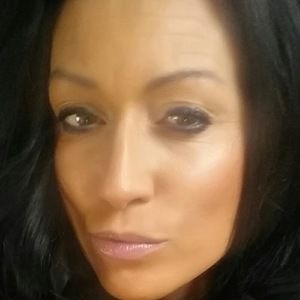 Meet your Posher, Carrie